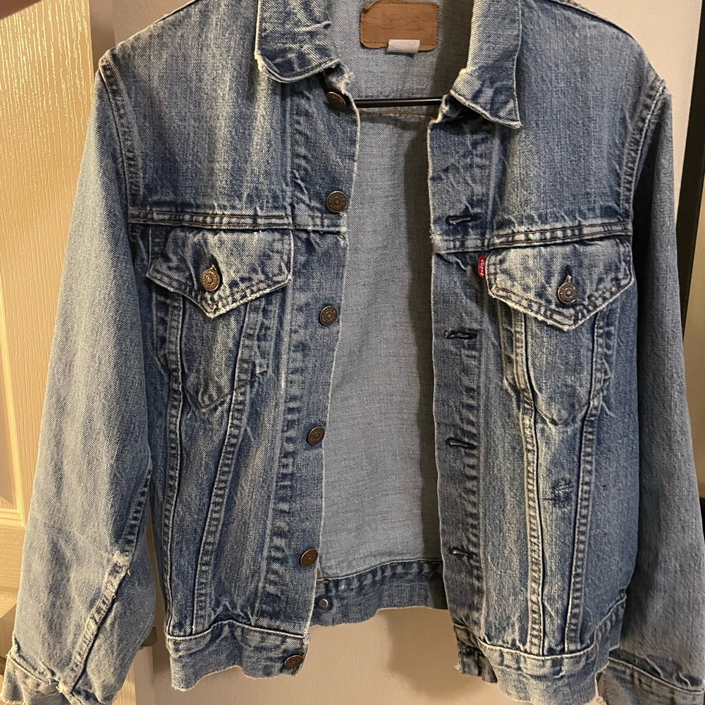 Vintage distressed Levi’s Jean jacket